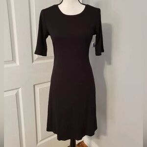 Little black dress. Ribbed, fit and flare, Old Navy dress. Perfect for autumn!
